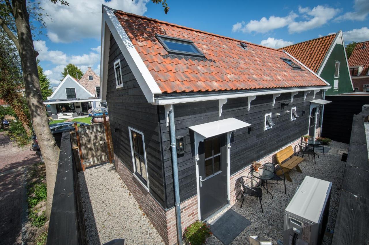 Luxury Chalets Monnickendam Bagian luar foto