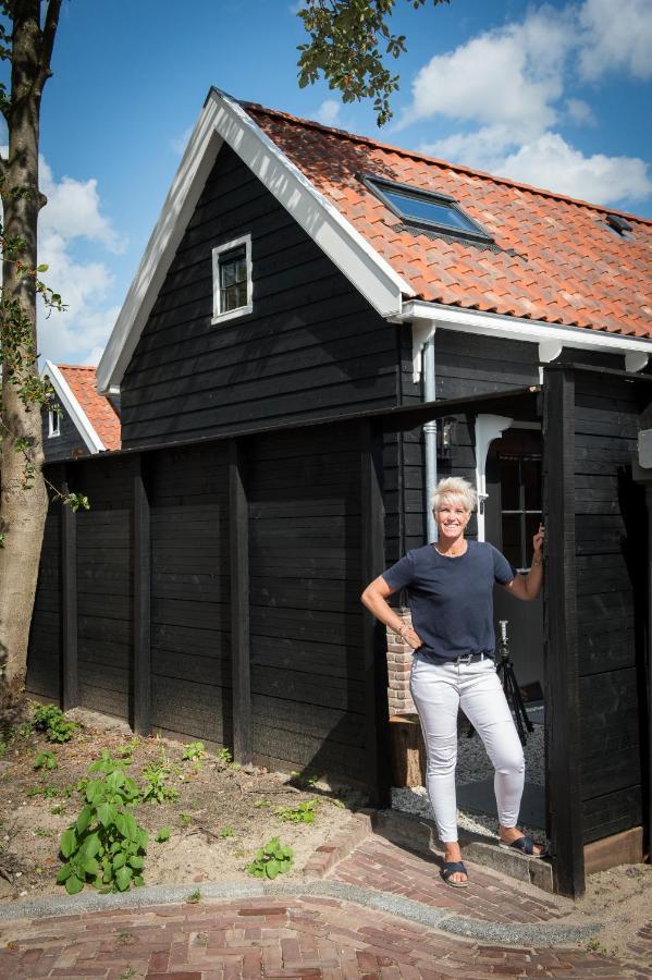 Luxury Chalets Monnickendam Bagian luar foto